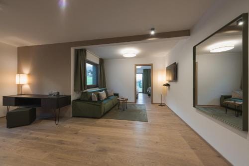 Oliven- & Genusshotel Hirzer Hotel in Trentino-South Tyrol