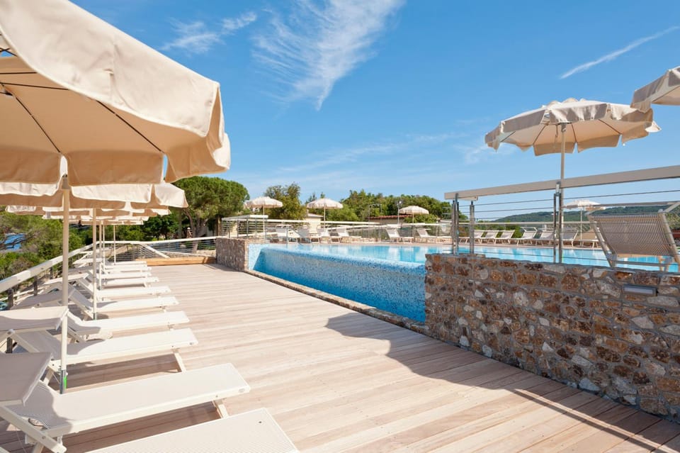 Hotel La Perla Del Golfo Hotel in Tuscany