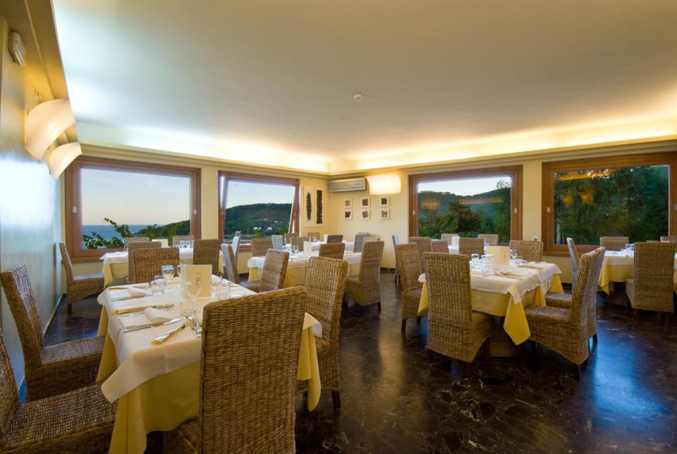 Hotel La Perla Del Golfo Hotel in Tuscany