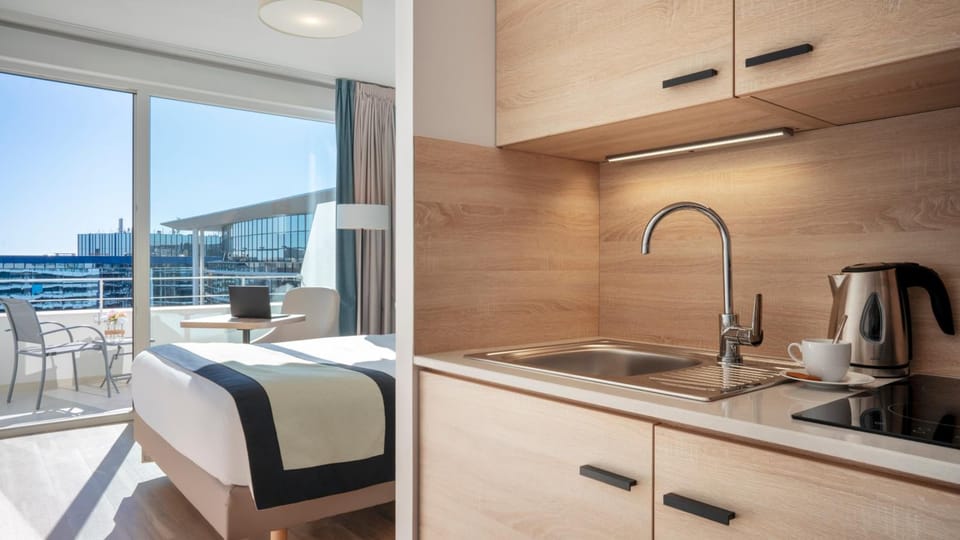 Residhome Nice Aeroport Apartment hotel in Nice