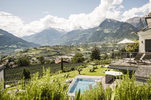 Hotel Mitterplatt (Schenna Resort) Hotel in Merano