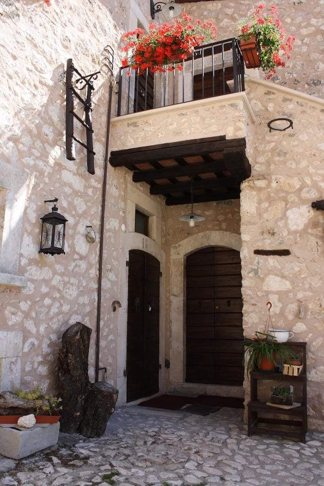 La Casa Su Le Dimore Del Borgo Apartment hotel in Abruzzo