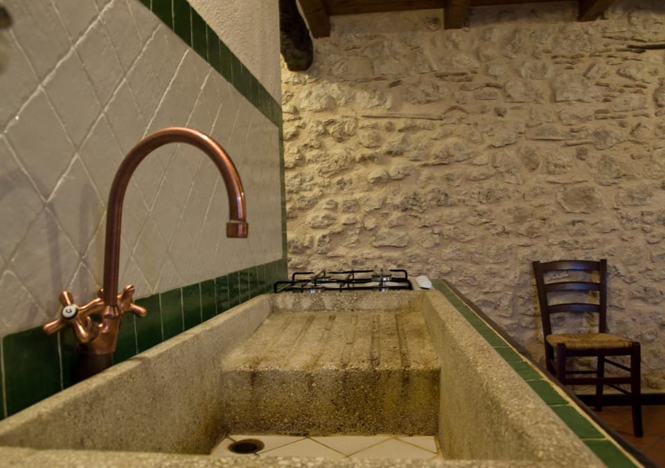 La Casa Su Le Dimore Del Borgo Apartment hotel in Abruzzo