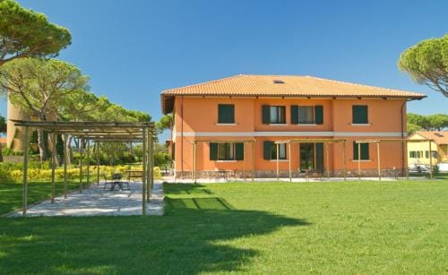 La Fattoria di Tirrenia Hotel in Tuscany