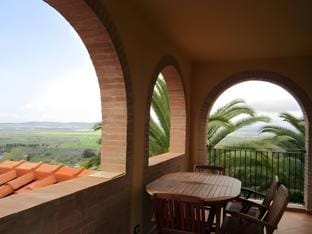 Madonna Del Poggio CAV Hotel in Tuscany