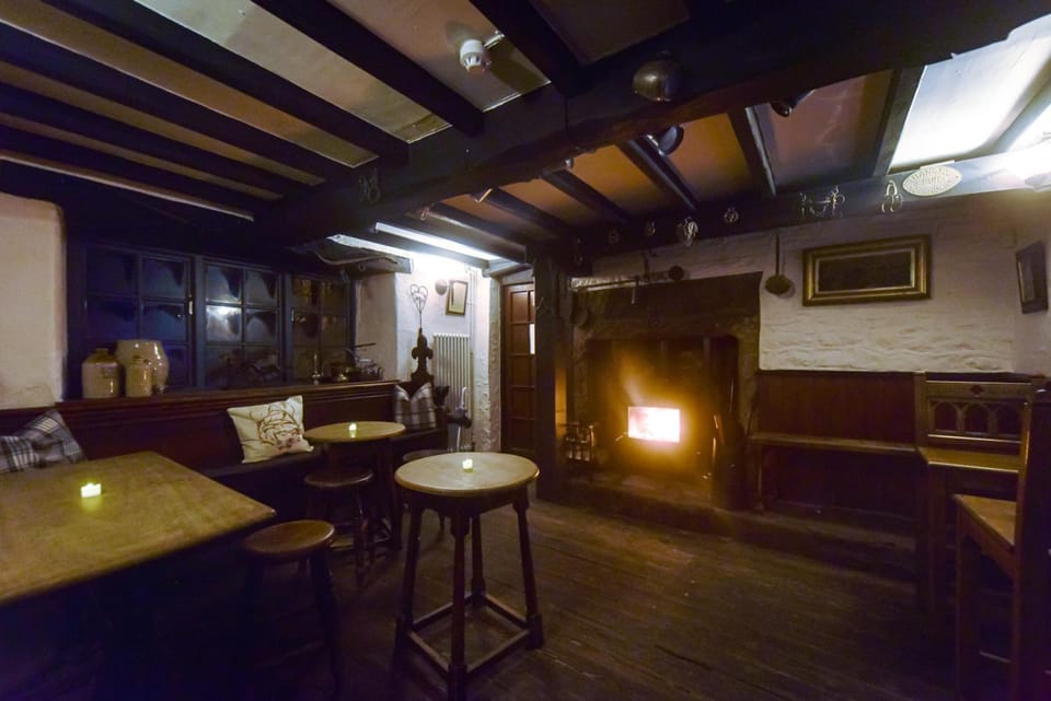 The Bear Inn Hotel in Amber Valley