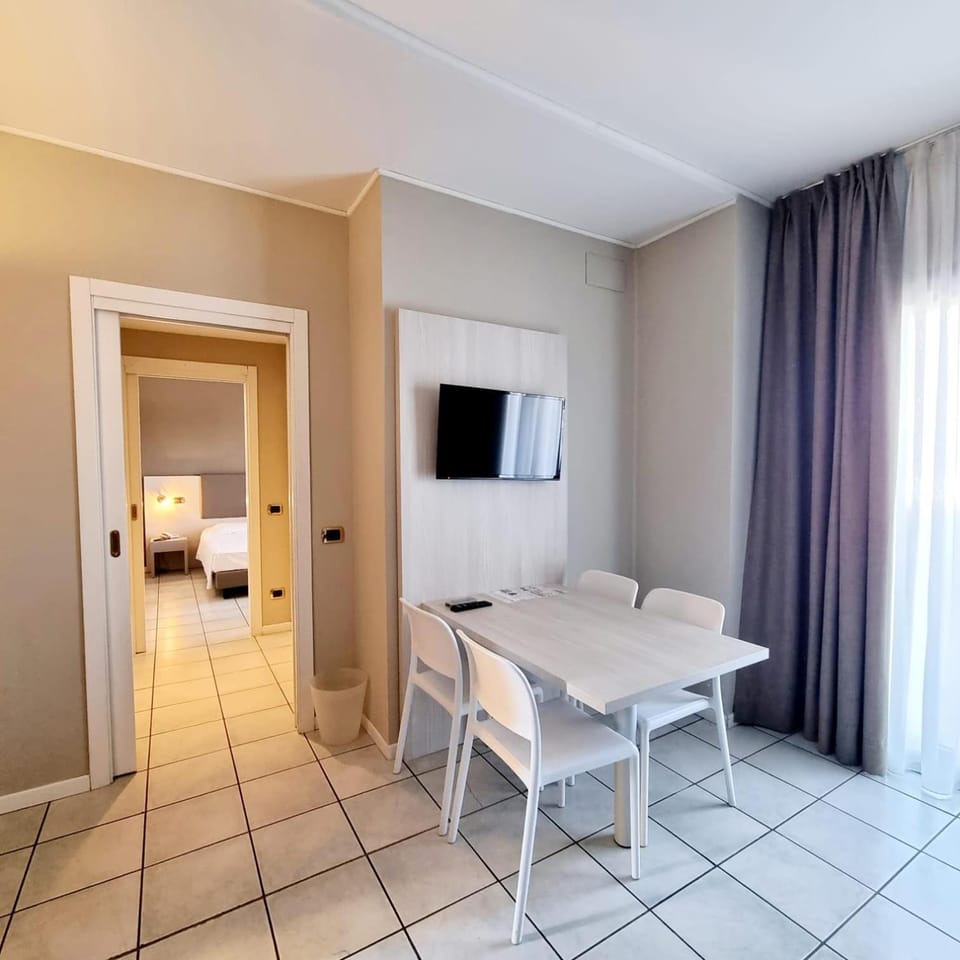 Le Terrazze sul Lago Hotel & Residence Apartment hotel in Province of Brescia