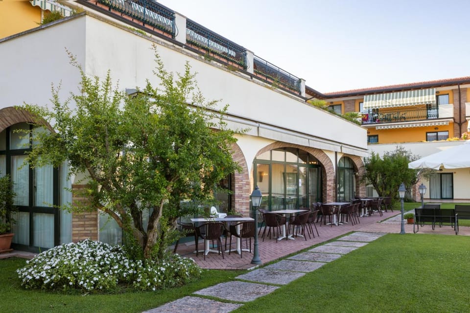 Le Terrazze sul Lago Hotel & Residence Apartment hotel in Province of Brescia