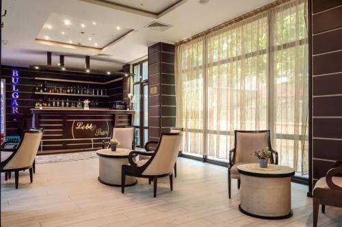 Bar/lounge