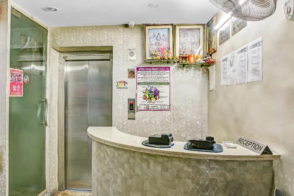 Hotel O Crown Continental Hotel in Delhi