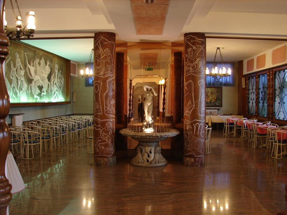 Tourist Hotel Hotel in Basilicata