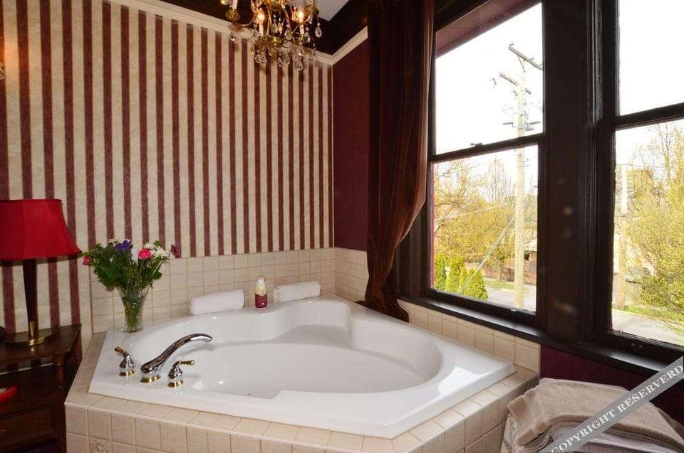 Marketa's Bed and Breakfast Hotel in Victoria