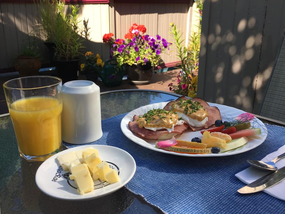 Marketa's Bed and Breakfast Hotel in Victoria