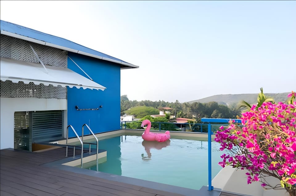 Candolim Suites Hotel in Candolim
