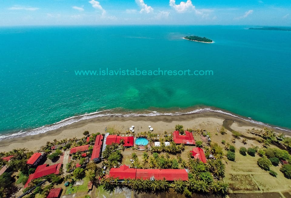 Isla Vista Beach Resort Resort in Ilocos Region