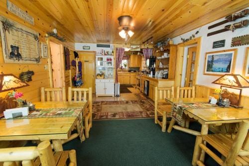 Fireside Lodge Hotel in South Lake Tahoe