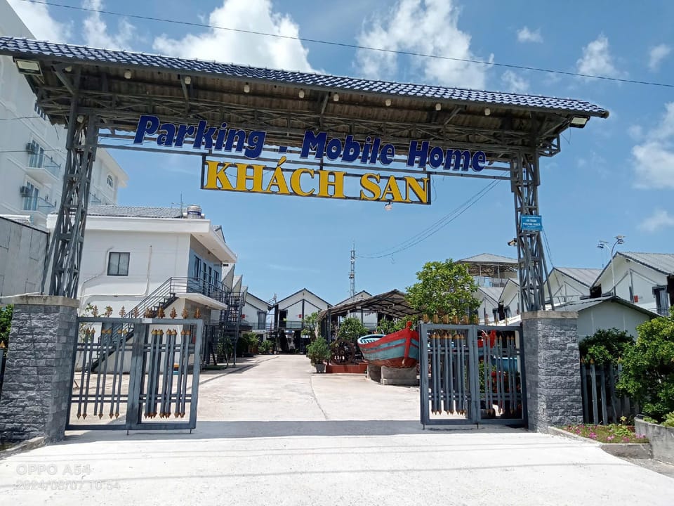 Mobile Home Ho Tram Pristine Beach Hotel in Ba Ria - Vung Tau