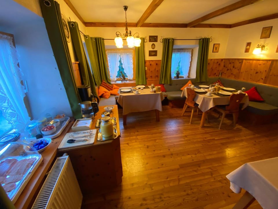 Haus Fiegl Hotel in Tyrol