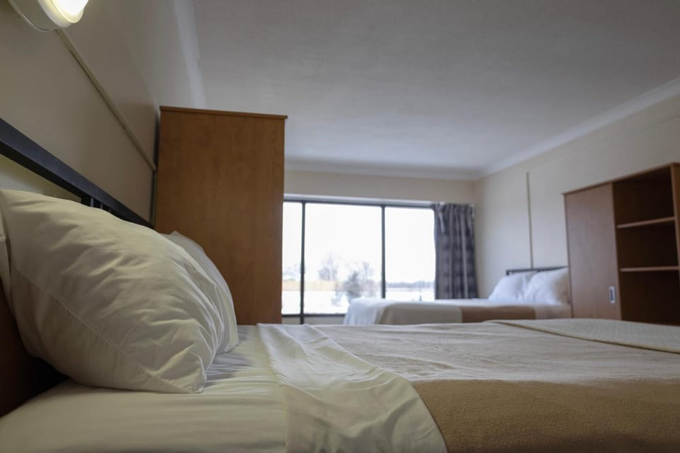 Residence & Conference Centre - Sarnia Apartment hotel in Sarnia