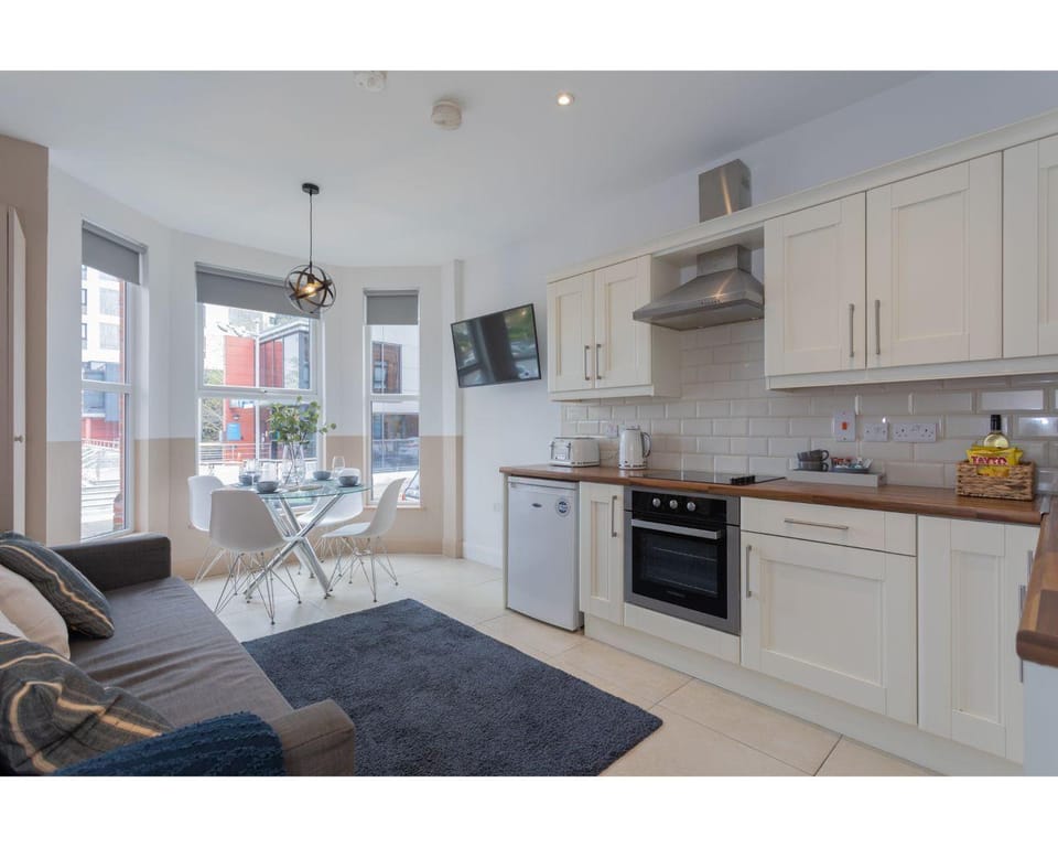 Central Belfast Apartments: 7 Camden Street Hotel in Belfast