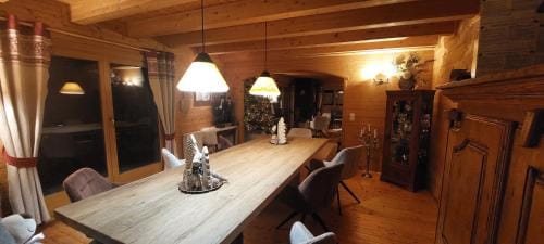 Chambre d'hotes L'ours Bleu Hotel in Canton of Vaud
