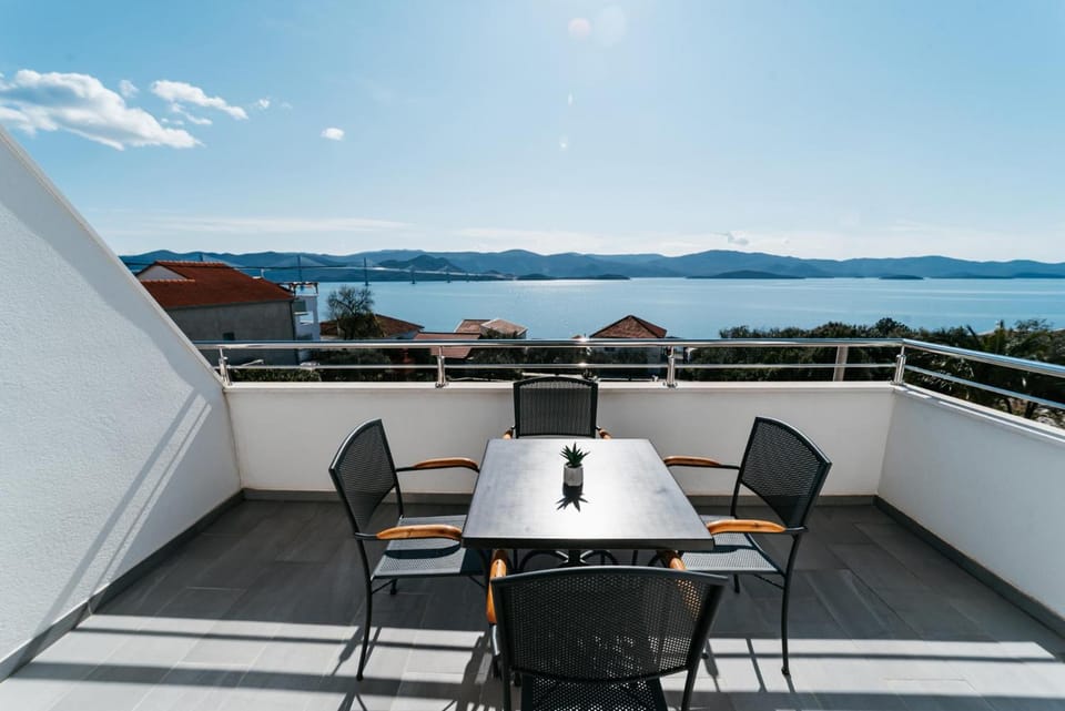 Apartmani Komarna Hotel in Dubrovnik-Neretva County