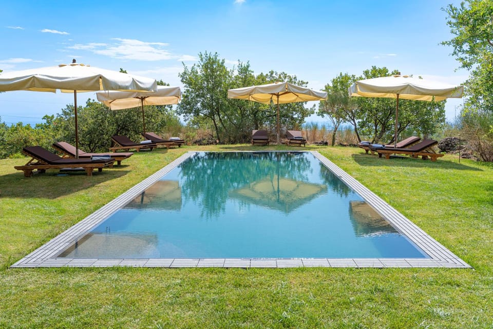 Monaci delle Terre Nere Hotel in Sicily