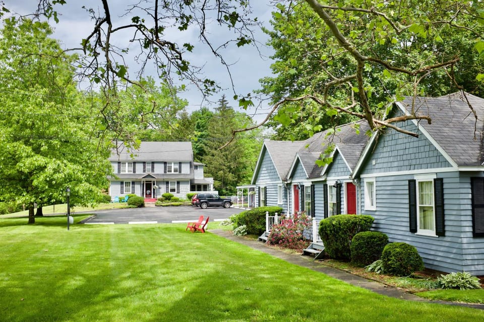 The Grayhaven Motel Hotel in Finger Lakes