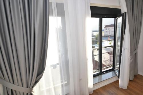 Elan Luxury Apartments & Rooms Hotel in Montenegro