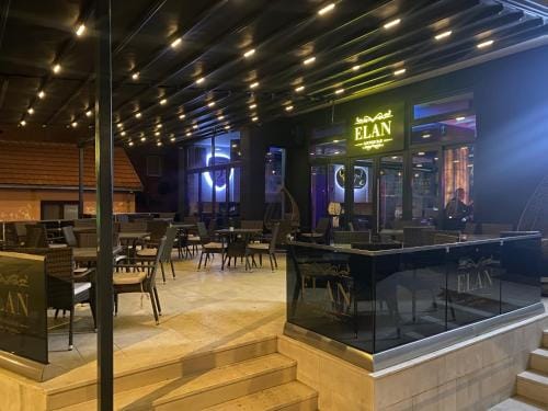 Elan Luxury Apartments & Rooms Hotel in Montenegro