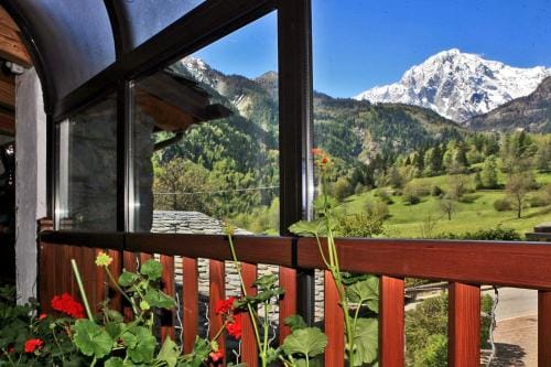 Albergo Le Marmotte Hotel in Aosta Valley, Italy