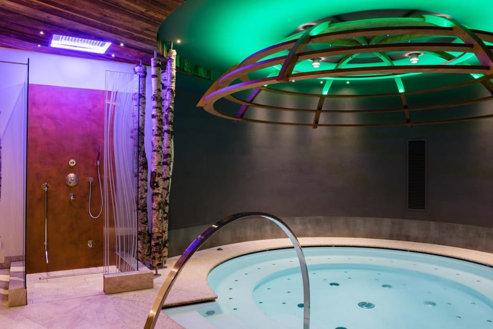 Hot tub