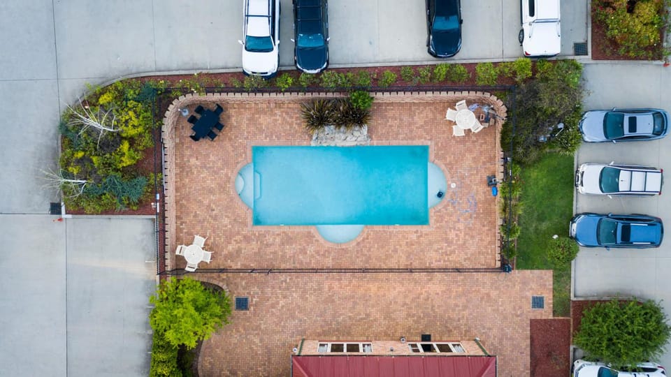 Ambassador Orange Motel in Orange