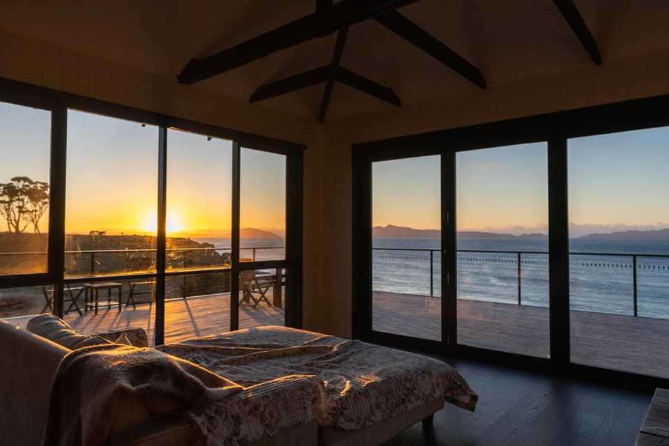 Hamptons on the Bay Lodge in Tasmania