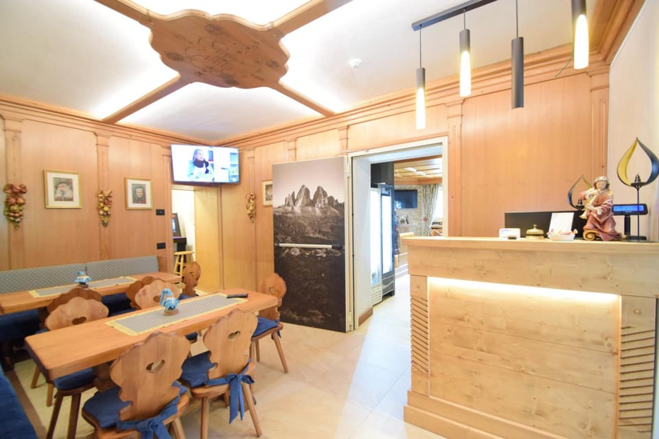 Albergo Miravalle-Tre Cime Views Hotel in Friuli-Venezia Giulia