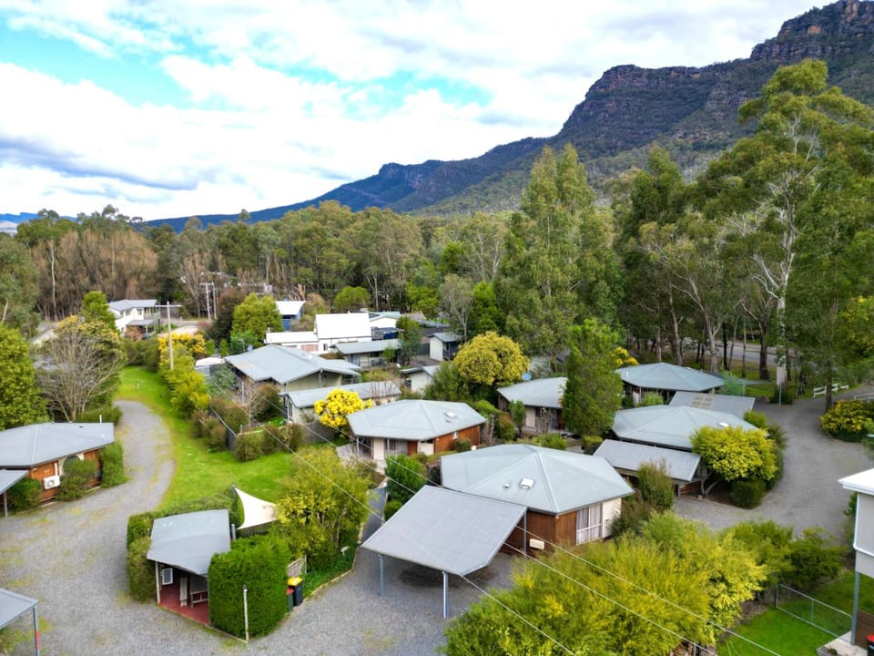 Grampians Chalets Lodge in Halls Gap