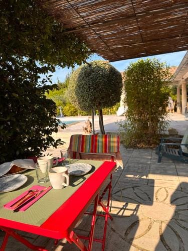 Mas des Bambous Hotel in Saint-Remy-de-Provence