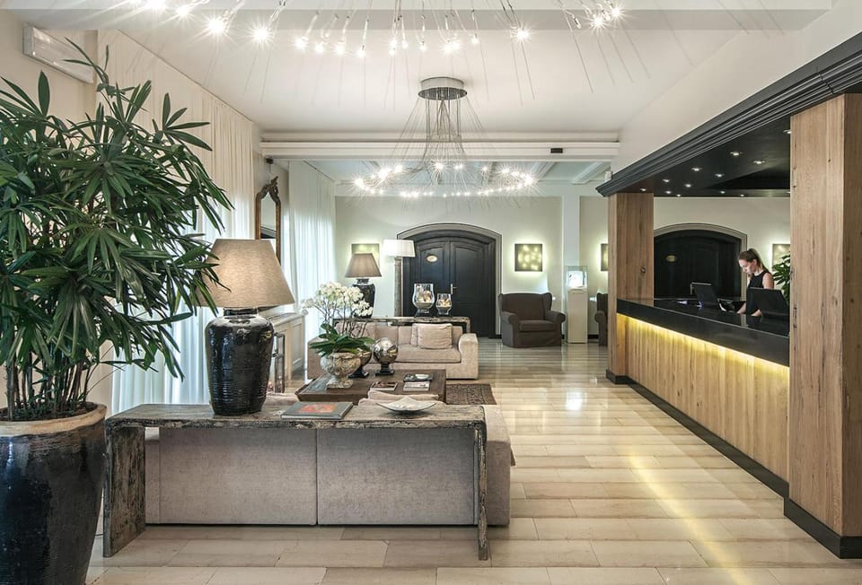 Hotel Touring Hotel in Province of Brescia