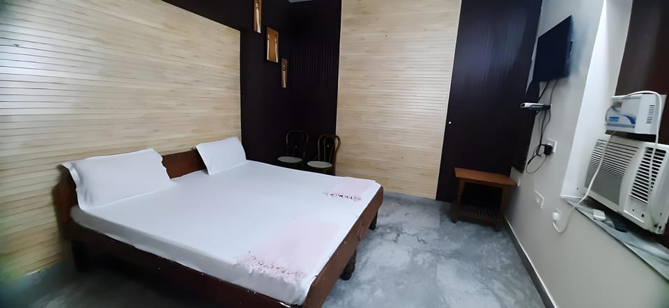 Gokul Guest House  Hotel in Dehradun