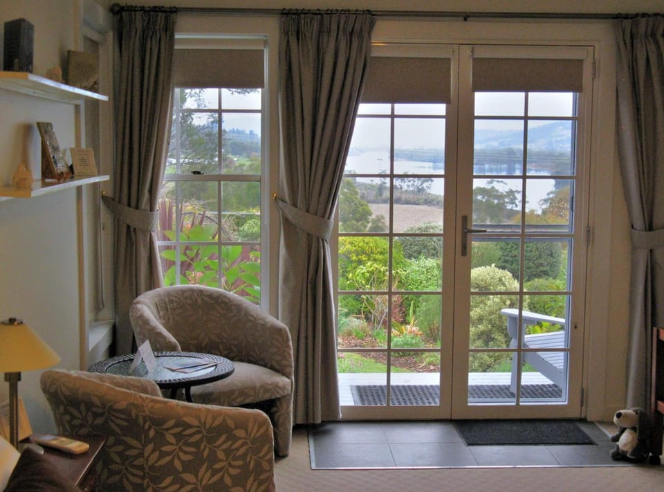 Hillside Bed and Breakfast Hotel in Huonville