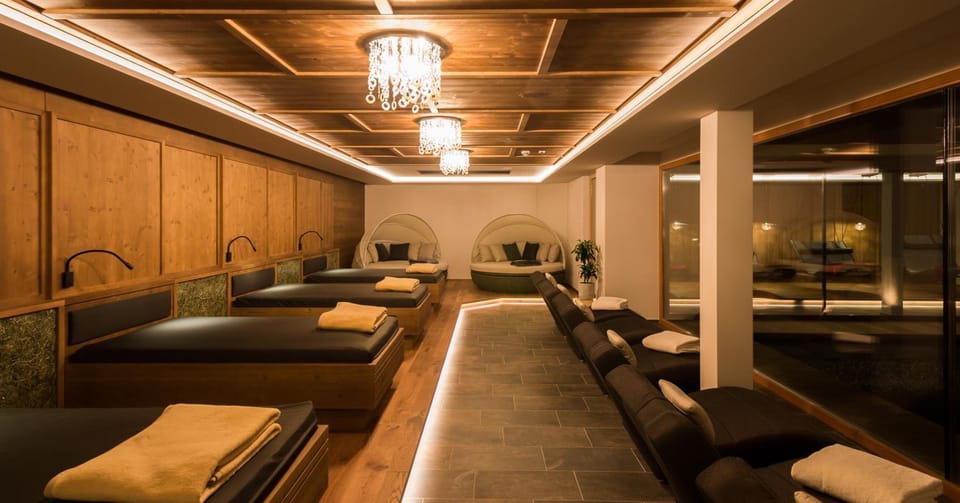 Hotel Weiher Green Lake Hotel in Trentino-South Tyrol