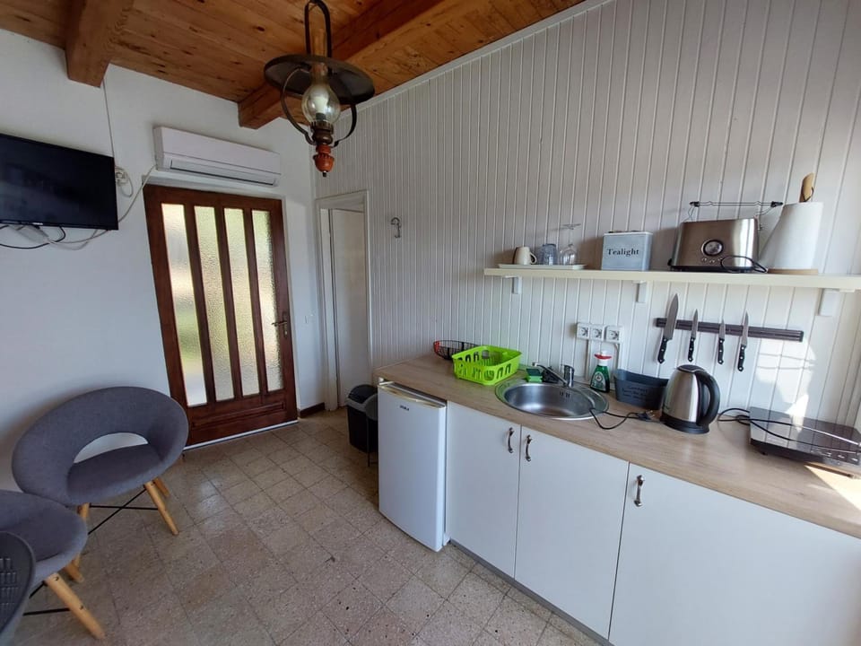 The White House Lumbarda Hotel in Dubrovnik-Neretva County
