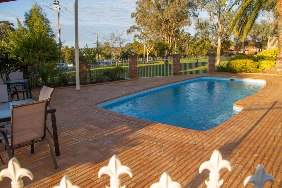 Abel Tasman Motor Inn Motel in Dubbo