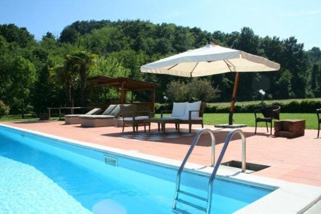 Agriturismo Podere Bucine Basso Hotel in Tuscany