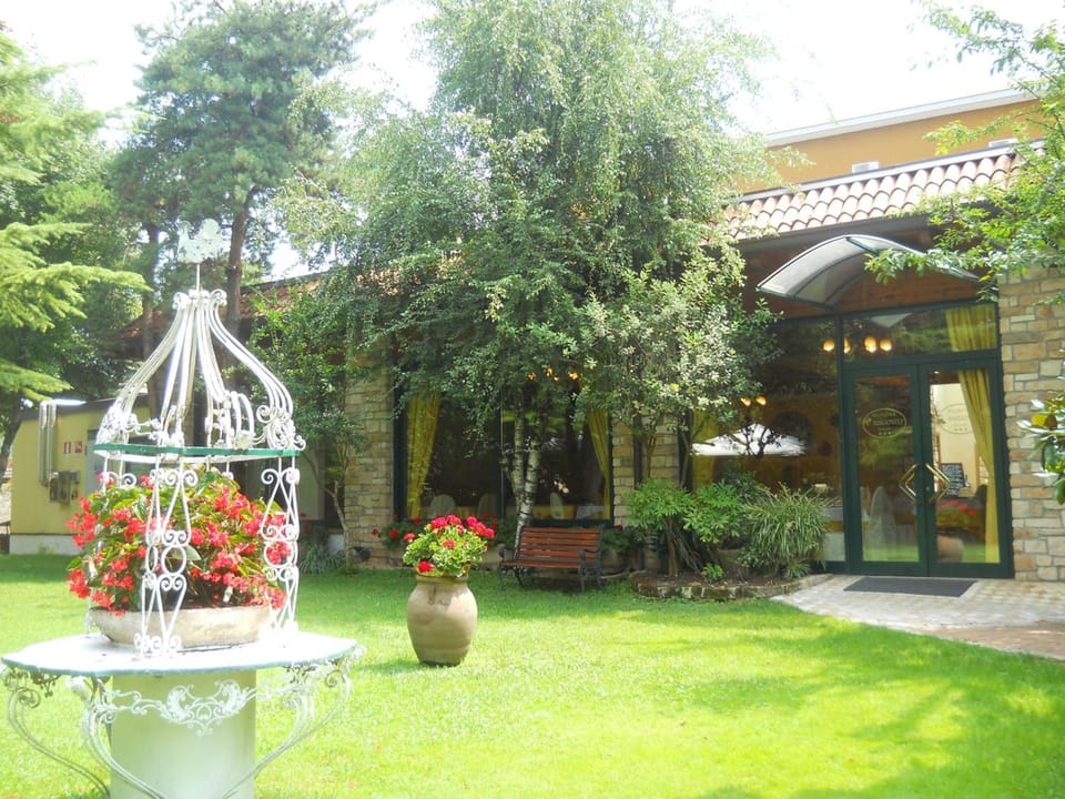 Hotel Il Rustichello Hotel in Province of Brescia