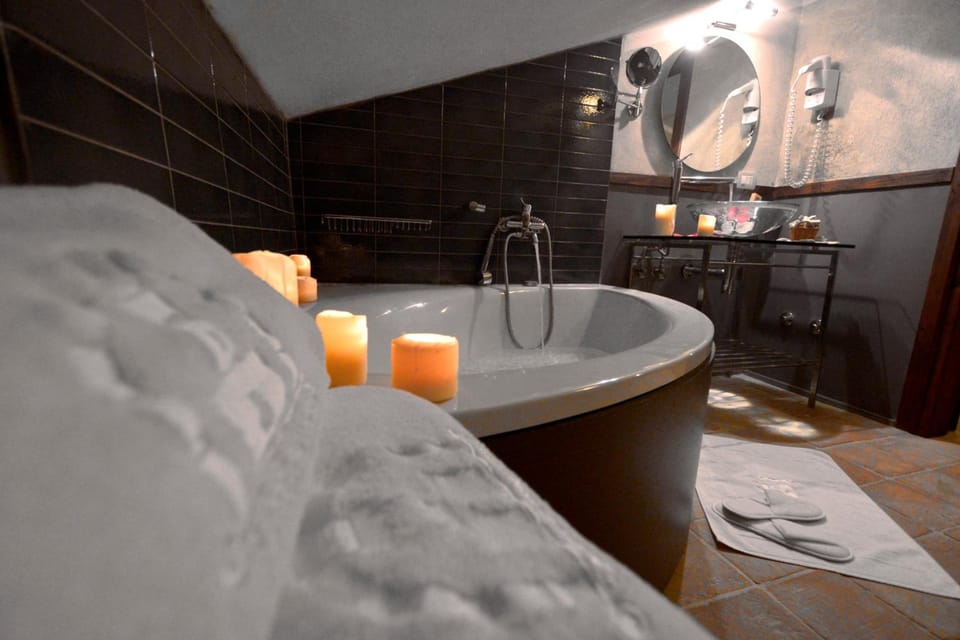 Robur Marsorum Albergo Diffuso Hotel in Abruzzo