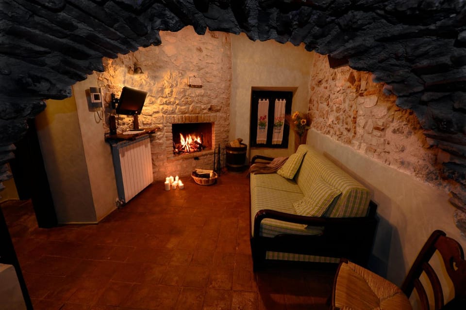 Robur Marsorum Albergo Diffuso Hotel in Abruzzo