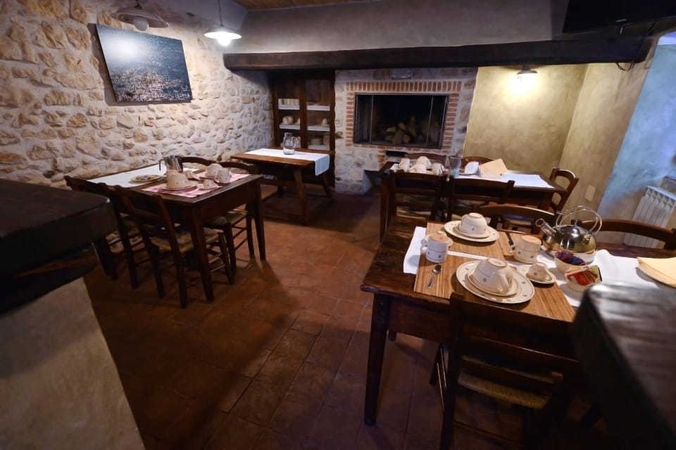 Robur Marsorum Albergo Diffuso Hotel in Abruzzo