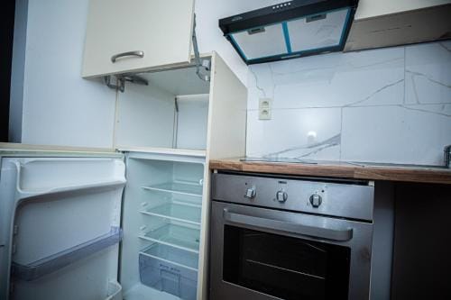 Agreable chambre sur liege avc parking et wifi gratuit Hotel in Liège