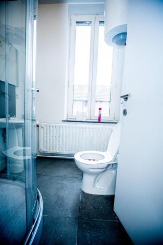 Agreable chambre sur liege avc parking et wifi gratuit Hotel in Liège